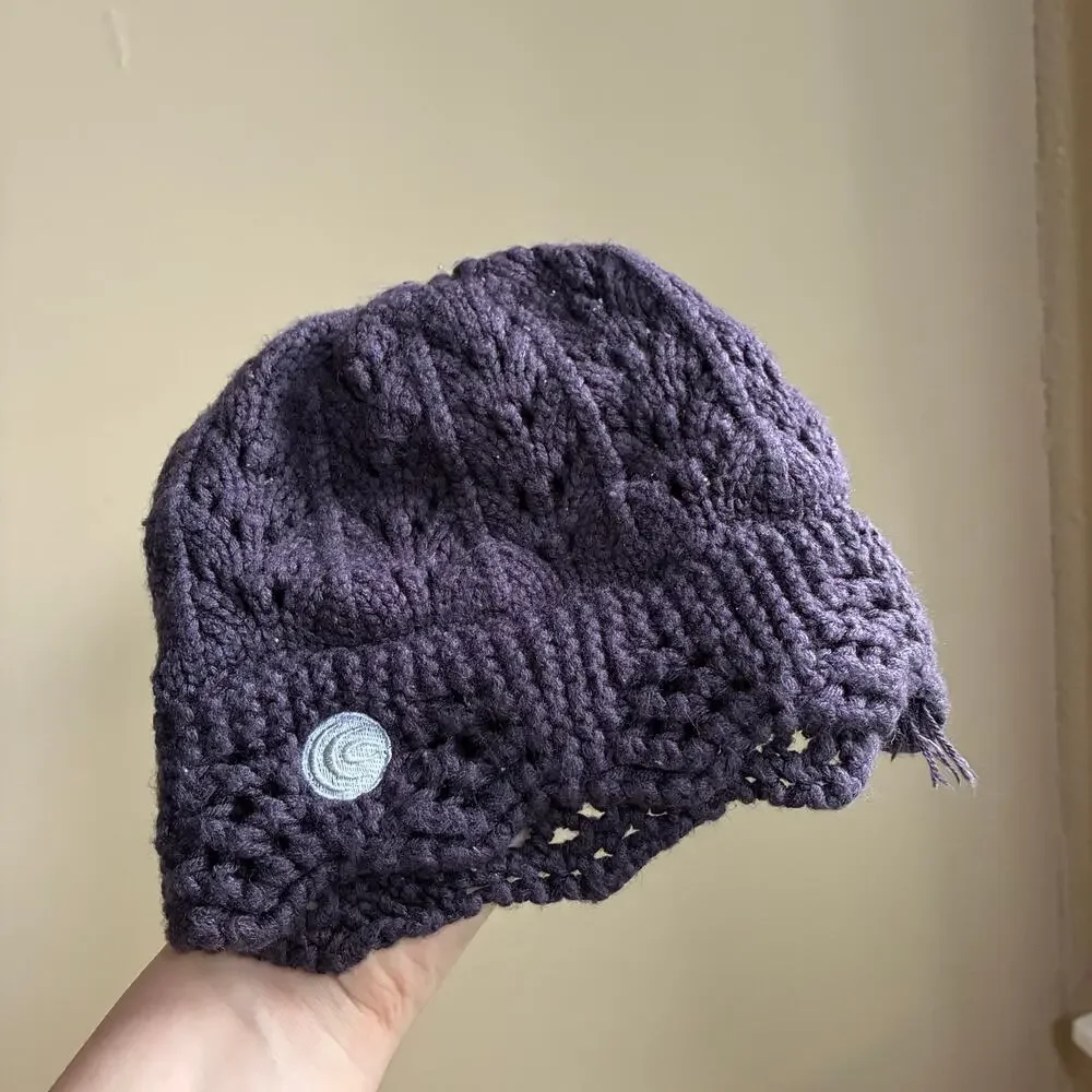 Columbia convert one size women's knit beanie scalloped edge design purple hat